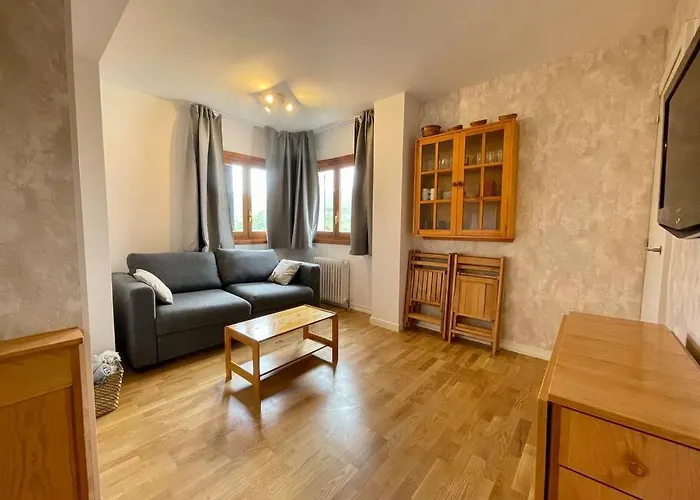 Acogedor Apartamento De 2 Dormitorios Con Plaza De Garaje